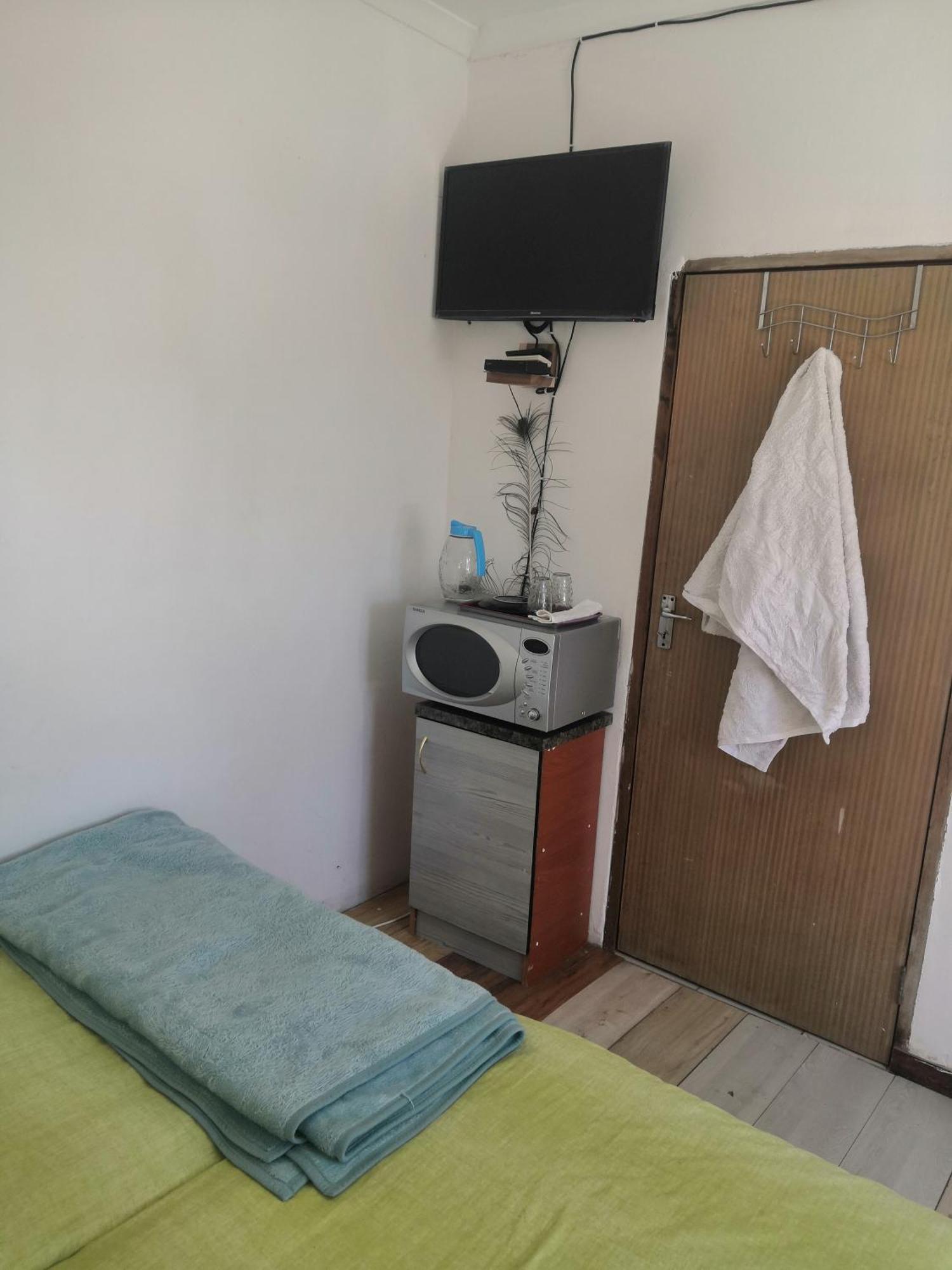 Appartement Leone Paris à Windhoek Chambre photo